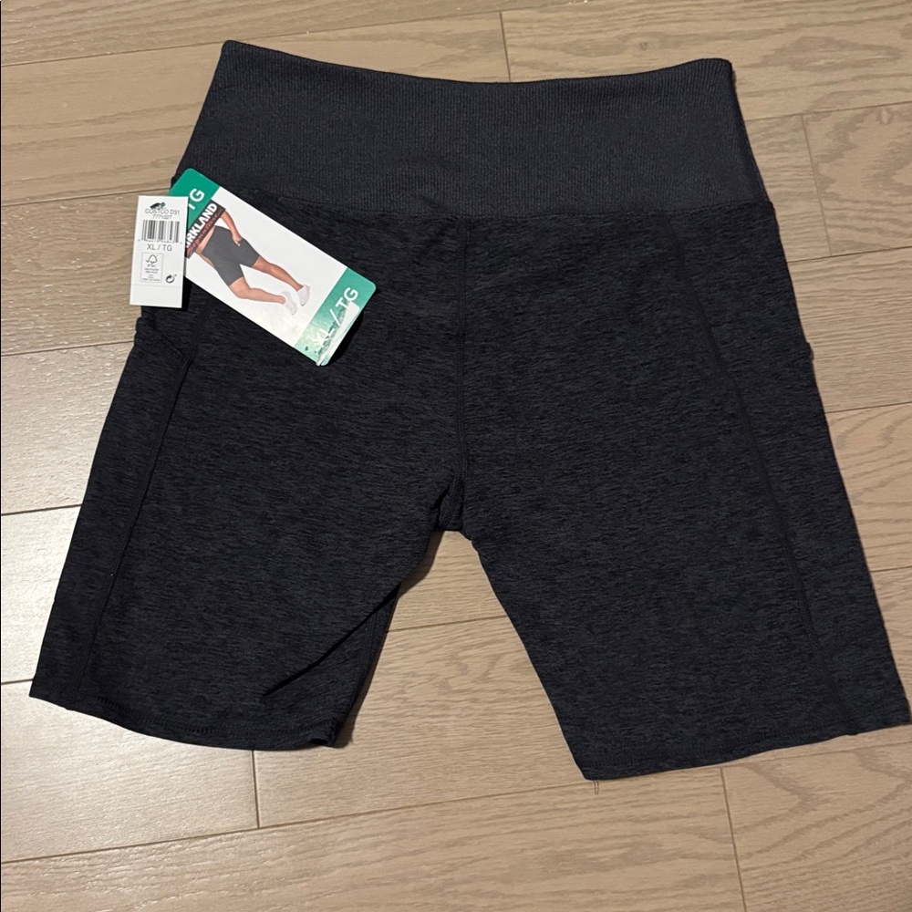 XL Kirkland Black/Grey Women's Jogger Shorts